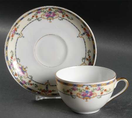 Warwick Flat Cup & Saucer Set