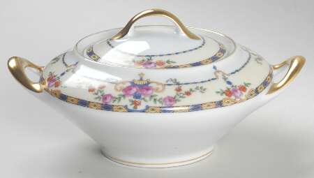 Warwick Sugar Bowl & Lid