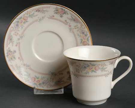 Charleston Flat Cup & Saucer Set