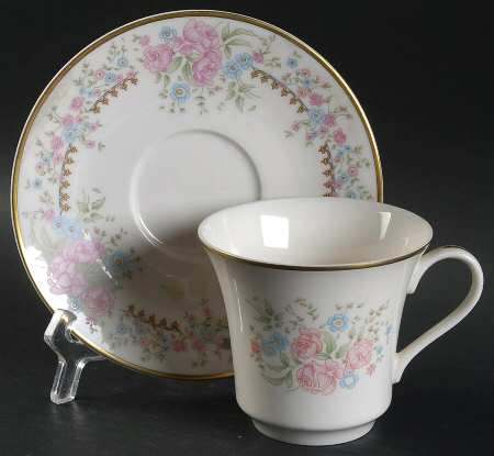 Chelsea Flowers Flat Cup & Saucer Set