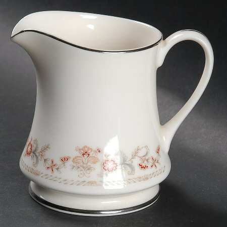 St. Regis (Platinum Trim) Creamer