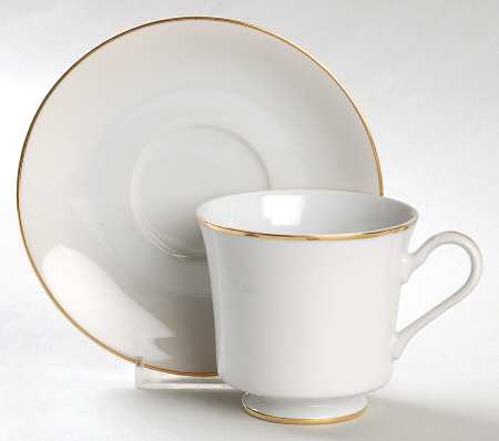 Viletta Classic Gold Footed Cup & Saucer Set