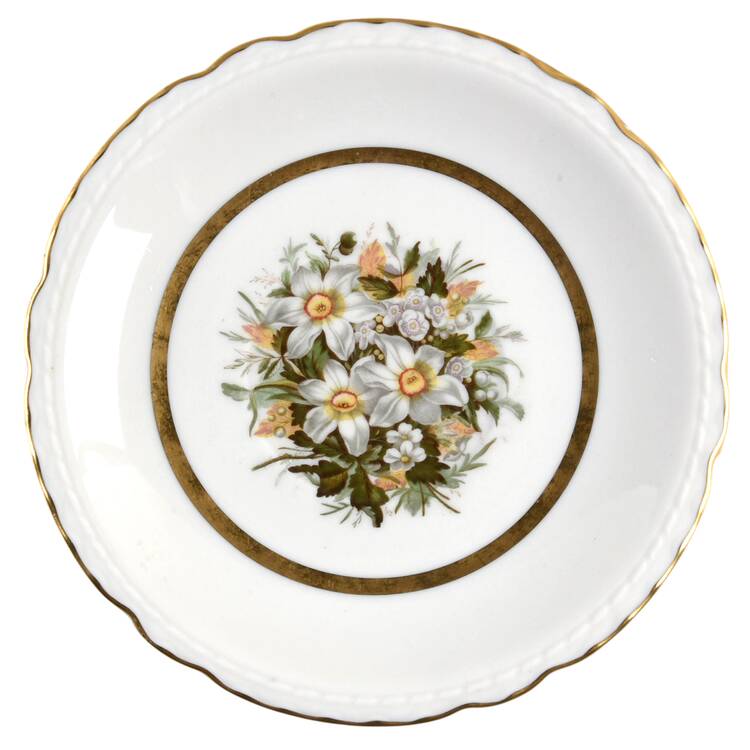 April Saucer