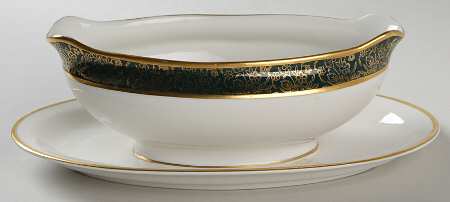 Candlelight Gravy Boat with Attached Underplate