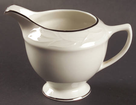 Concerto Platinum Creamer