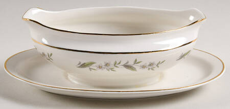 Gardenia Gravy Boat with Attached Underplate by Vogue