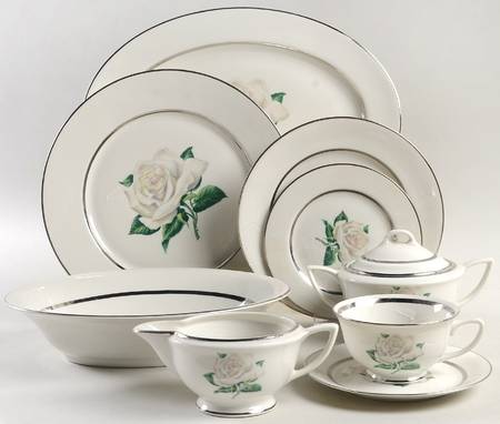 Manor House 45 Piece Starter Set