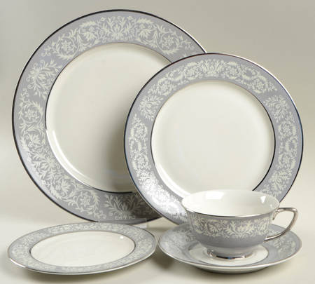 Prelude 5 Piece Place Setting