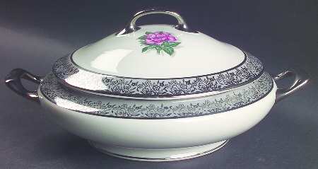Silver Lace Round Covered Vegetable
