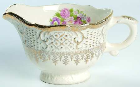 VOG17 Creamer