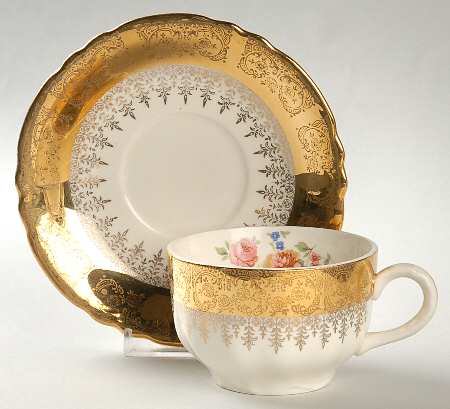 VOG2 Flat Cup & Saucer Set