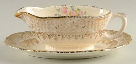VOG5 Gravy Boat & Underplate/Relish