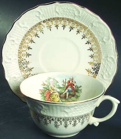 VOG7 Flat Cup & Saucer Set