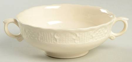 Washington Colonial Flat Cream Soup Bowl