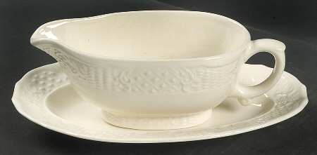 Washington Colonial Gravy Boat & Underplate