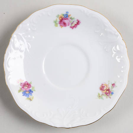 Wanda (Scalloped, Embossed) Saucer for Footed Cup