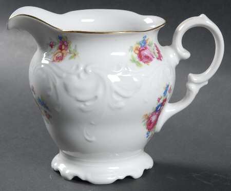 Wanda (Scalloped, Embossed) Creamer