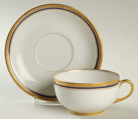 VIG58 Flat Cup & Saucer Set