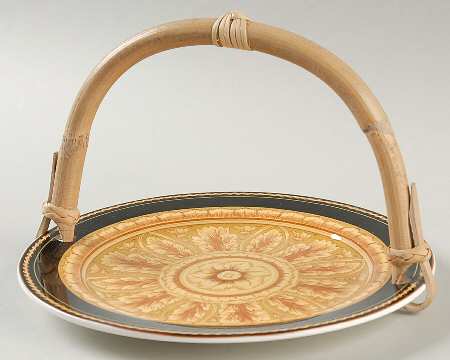 Renaissance 5 3/8"-5 5/8" Bamboo Handled Serving Plate  HC