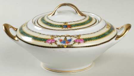 VIT121 Sugar Bowl & Lid