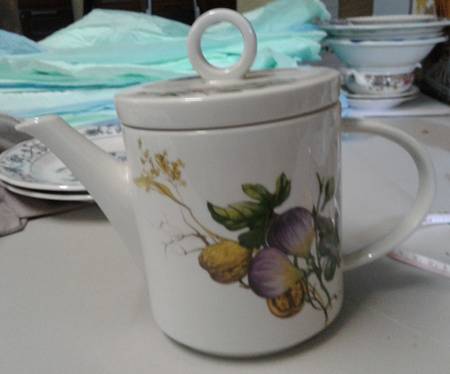 VIL34 Teapot & Lid
