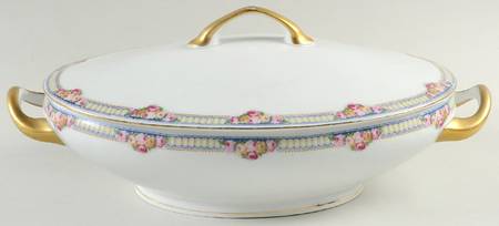 VIT127 Oval Covered Vegetable