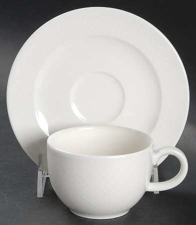 Tipo White Flat Cup & Saucer Set