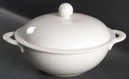 Tipo White Round Covered Vegetable