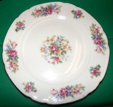 VIT131 Salad Plate
