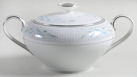 Symphony Sugar Bowl & Lid