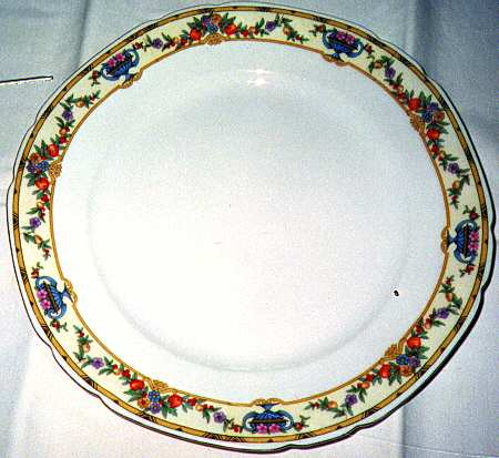 VIT134 Dinner Plate