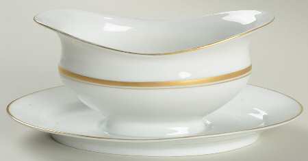VTO15 Gravy Boat with Attached Underplate