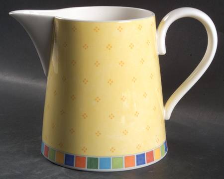 Twist Alea Limone 42 Oz Pitcher