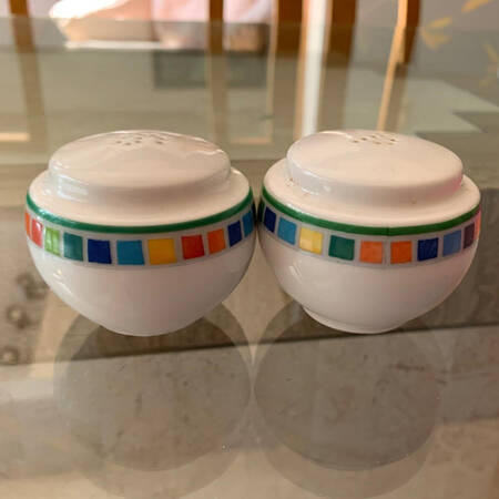 Twist Alea Caro Salt & Pepper Set