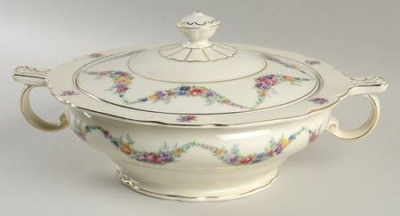 VIT138 Round Covered Vegetable