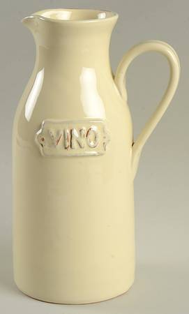 Crema 32 Oz Pitcher