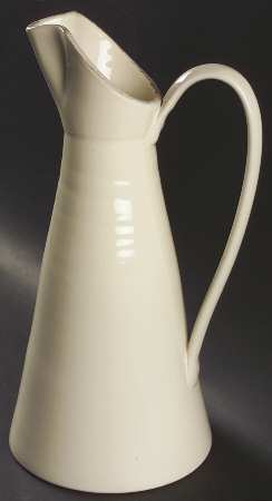 Crema 64 Oz Pitcher