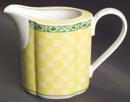 Summerhouse 32 Oz Pitcher