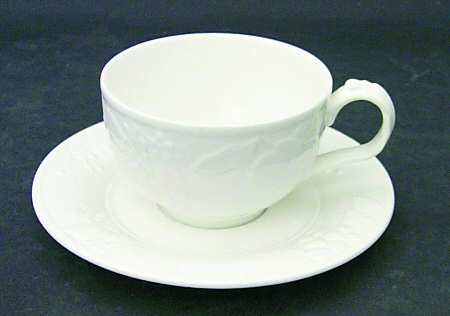 Chardonnay Flat Cup & Saucer Set