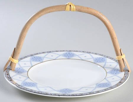 Azurea 5 3/8"-5 5/8" Bamboo Handled Serving Plate  HC
