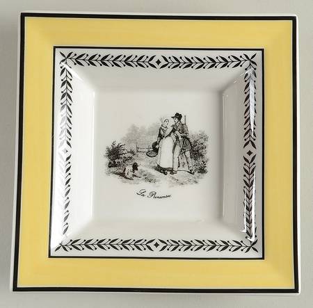Audun Ferme 5' Square Tray