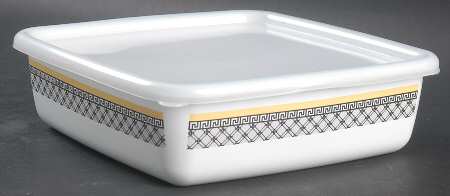 Audun Ferme 8" Metal Square Baker W/Plastic Lid