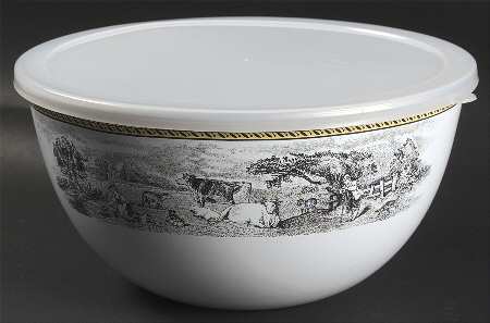 Audun Ferme 9" Metal Mixing Bowl & Plastic Lid