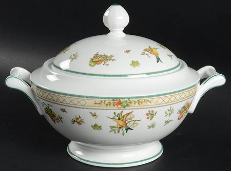 Golden Birds Round Covered Vegetable