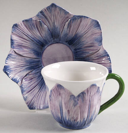 Viola Flat Cup & Saucer Set