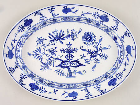 VIL57 14" Oval Serving Platter by Villeroy & Boch