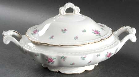 VOG48 Oval Covered Vegetable