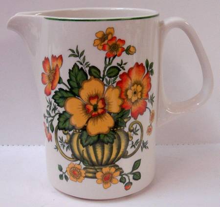 COTTAGE 24 Oz Pitcher