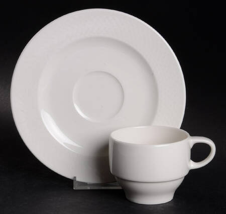 Easy White Flat Cup & Saucer Set