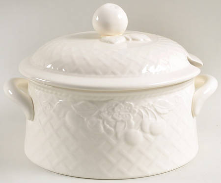 Piemont Round Covered Vegetable